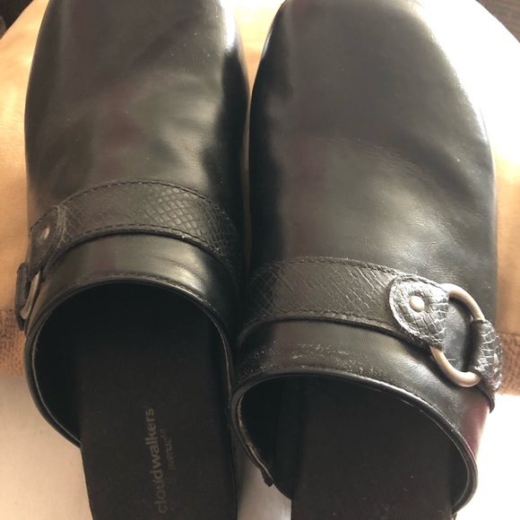 Women shoes - Picture 2 of 4